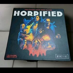 Ravensburger 60001836 Horrified Universal Studios Monsters Strategy Board Game